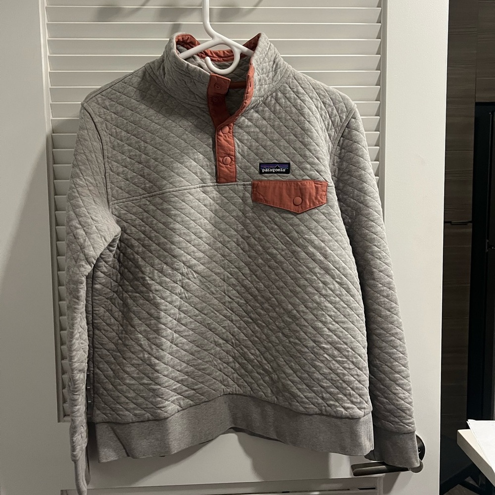 Patagonia Gray and Pink Zip Up Sweater with Quilted Design